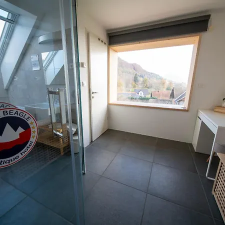 Eco Boutique Ams Beagle 4*